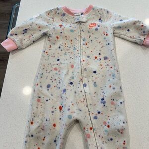 Nike girls 6M fleece sleeper